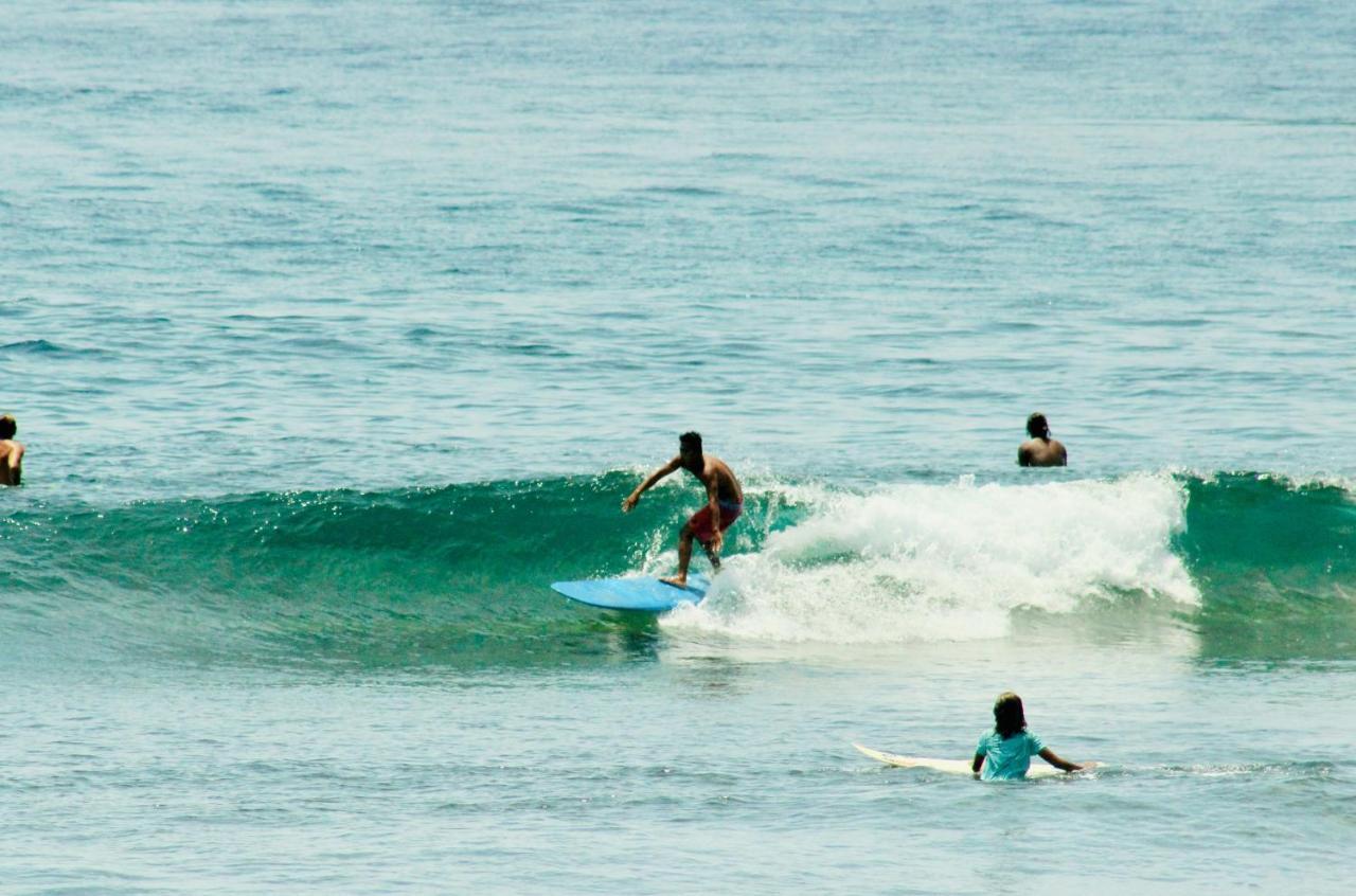 "Triangle Hut" Camp Fuego Siargao Catangnan Exterior photo